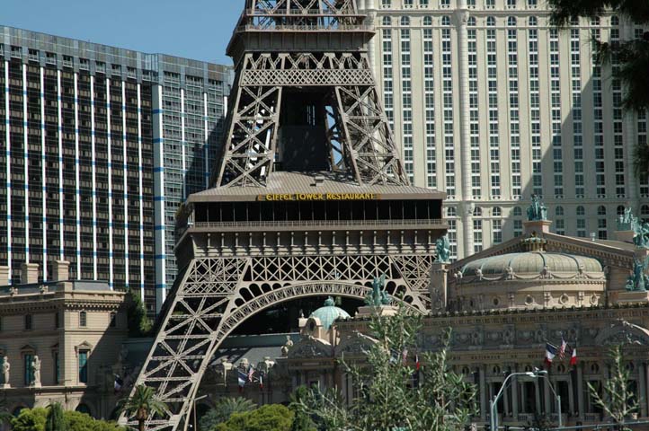 The Story Behind Las Vegas Eiffel Tower